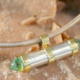 Hanger fluoriet met zilver en goud, gouden, zilveren, groene zachtgroene fluoriet handgemaakt
