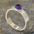 Ring Amethist en zilver met paarse amethist, ronde amethist, Basic model, handgemaakt door LYAM edelsmeden