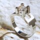Ring met gele saffier en witgoud. Unieke witgouden ring met saffier en vier cognackleurige diamantjes, handgemaakt door LYAM edelsmeden. Unicum.