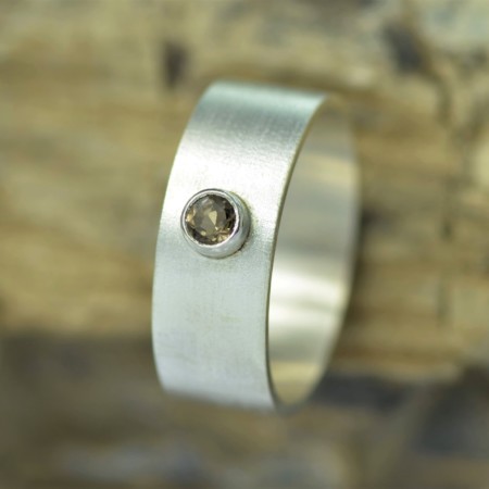 Zilveren herenring met rookkwarts, zilver herenring mannenring mat gematteerd rookkwarts handgemaakt