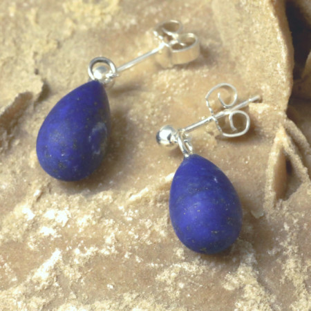 Oorbellen Lapis lazuli Pampel mat gematteerd diepblauw koningsblauw zilveren oorstekers handgemaakt druppelvormig