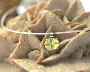 Hanger Citrien en witgoud, witgouden hangertje, ketting witgoud met citrien, gele edelsteen, handgemaakt, witgouden spang