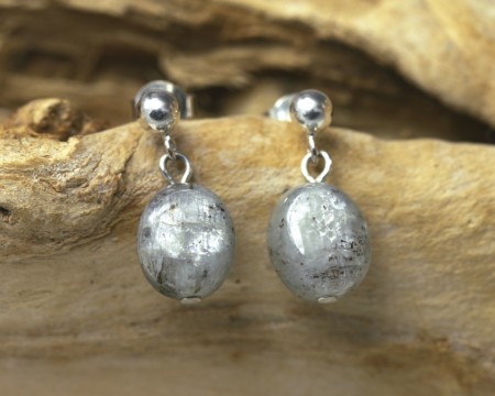 Oorhangertje Kyaniet grijsblauw, blauwe edelsteen, lichtblauwe edelsteen, oorstekers, oorbellen, zilveren